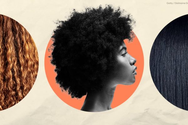 تتحمل النساء السود عبئًا عقليًا من توقعات الشعر "المثالية".